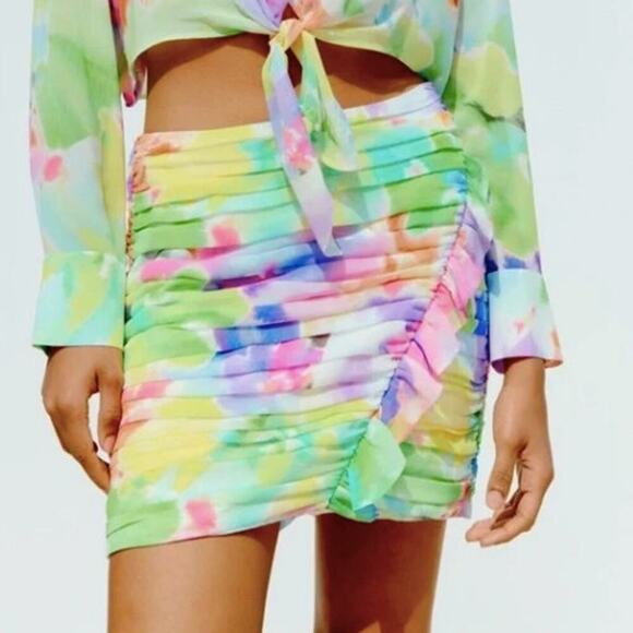 Zara Pastel Watercolor Ruffle Mini Skirt Size M Floral Abstract Painterly Summer - Picture 5 of 16